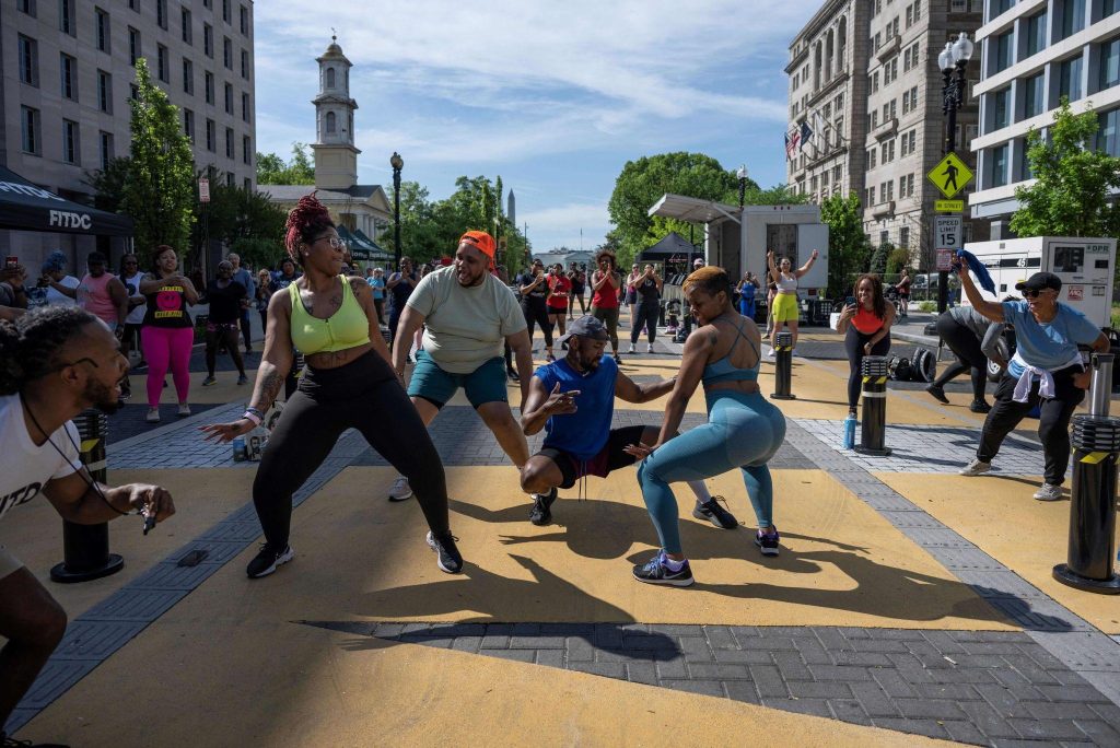 Americans Expected to Spend $60 Billion on Fitness